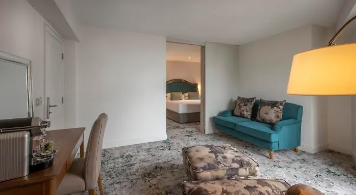 מלון The House Hotel, An Ascend Collection Member